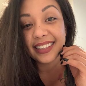 Meet your Posher, Angelica